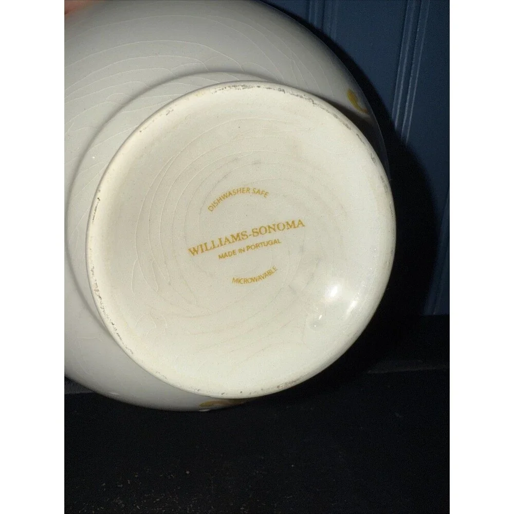 Williams Sonoma Fleur De Lis Yellow Gold Footed Soup Cereal Bowl